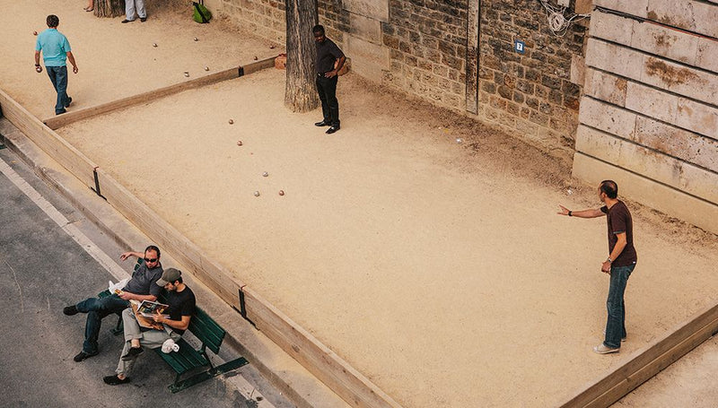 MENDO STREETS OF PARIS